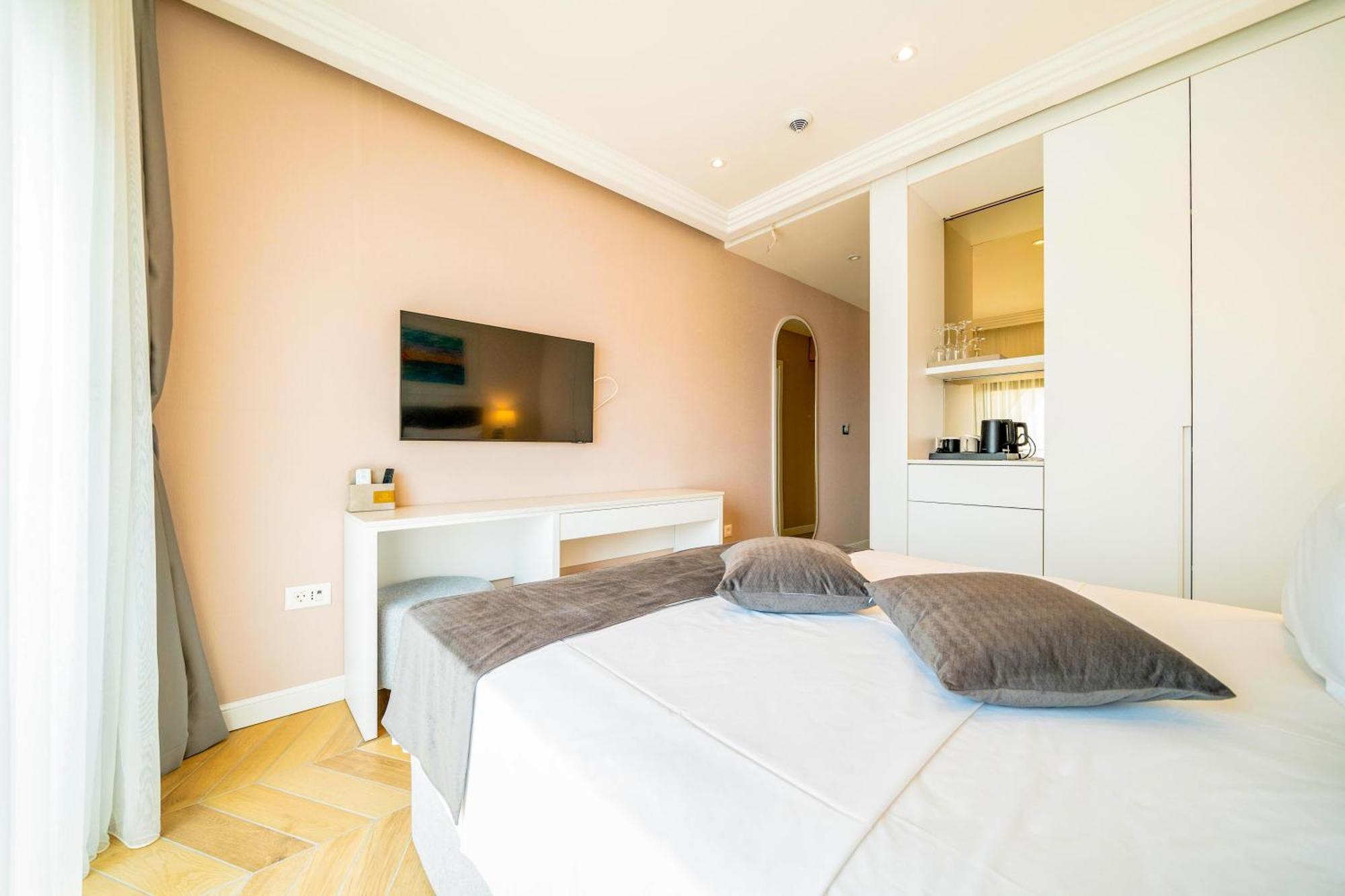 בודווה Exclusive Hotel מראה חיצוני תמונה