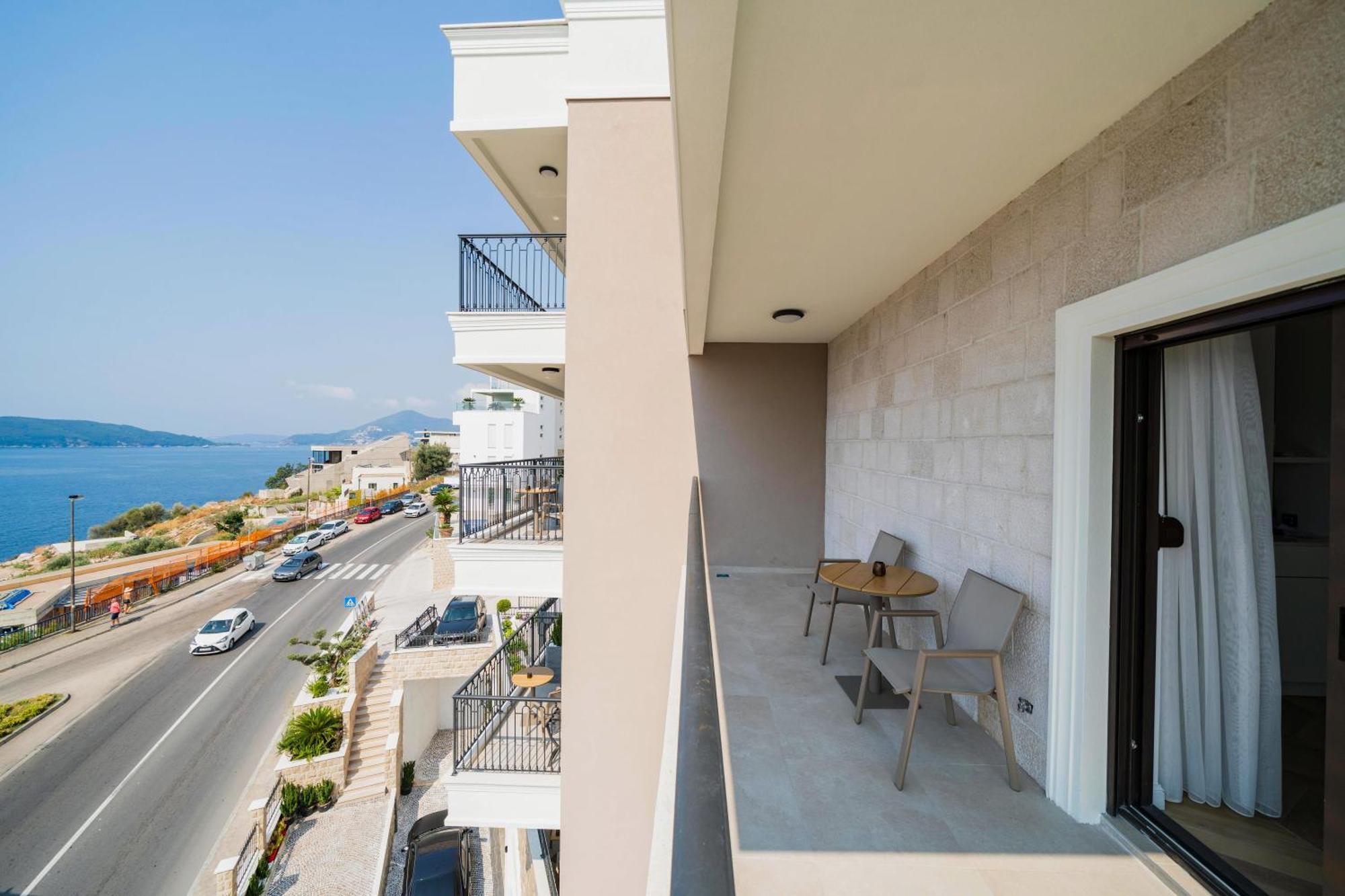 בודווה Exclusive Hotel מראה חיצוני תמונה