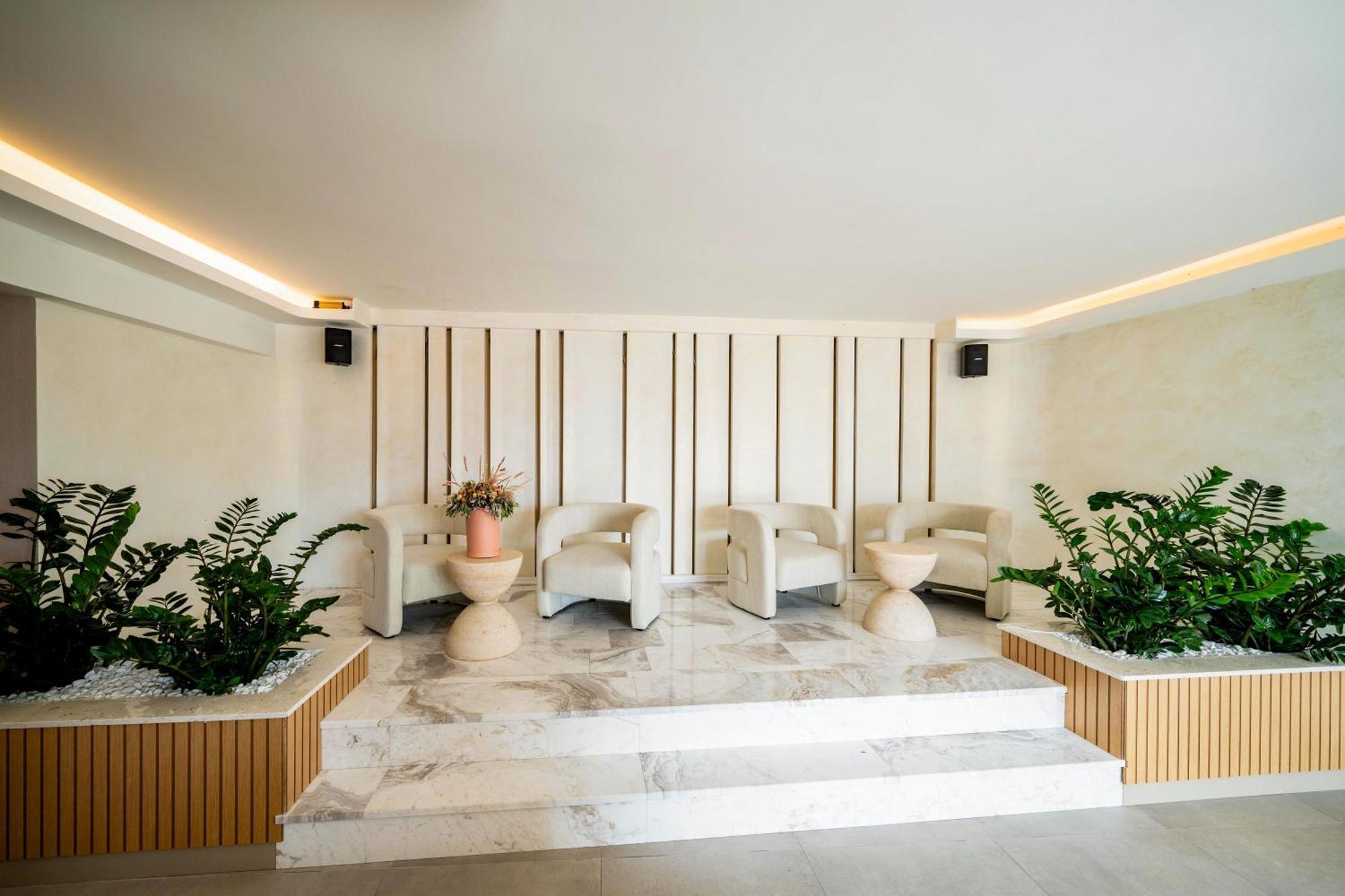 בודווה Exclusive Hotel מראה חיצוני תמונה